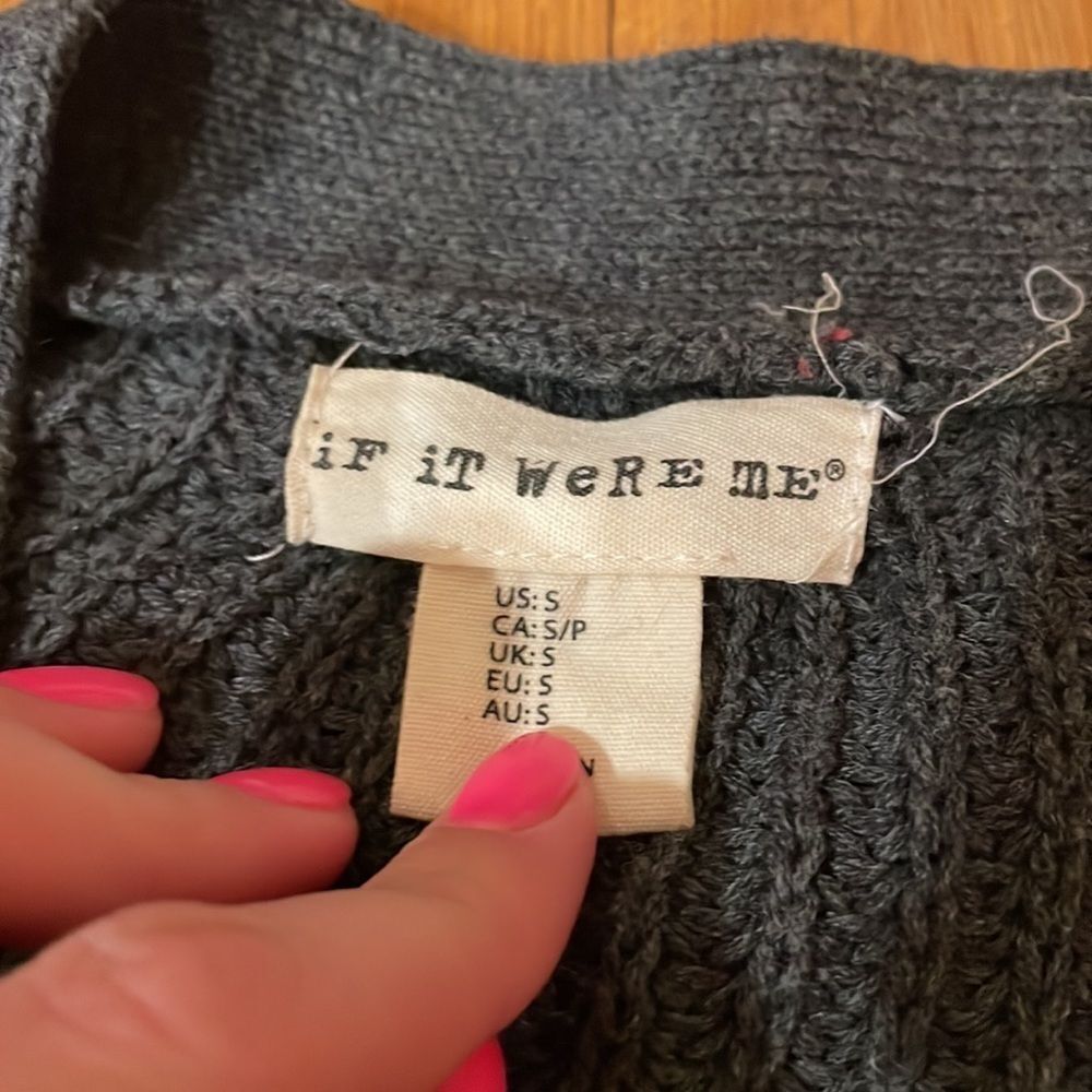 sweater size small good condition IF it were me - Picture 2 of 2